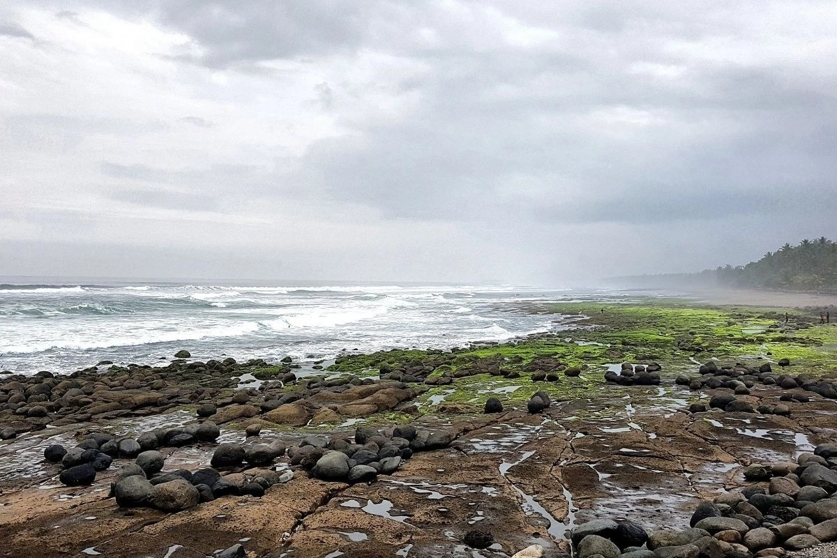 Yeh Leh Beach volcanic stones in Bali