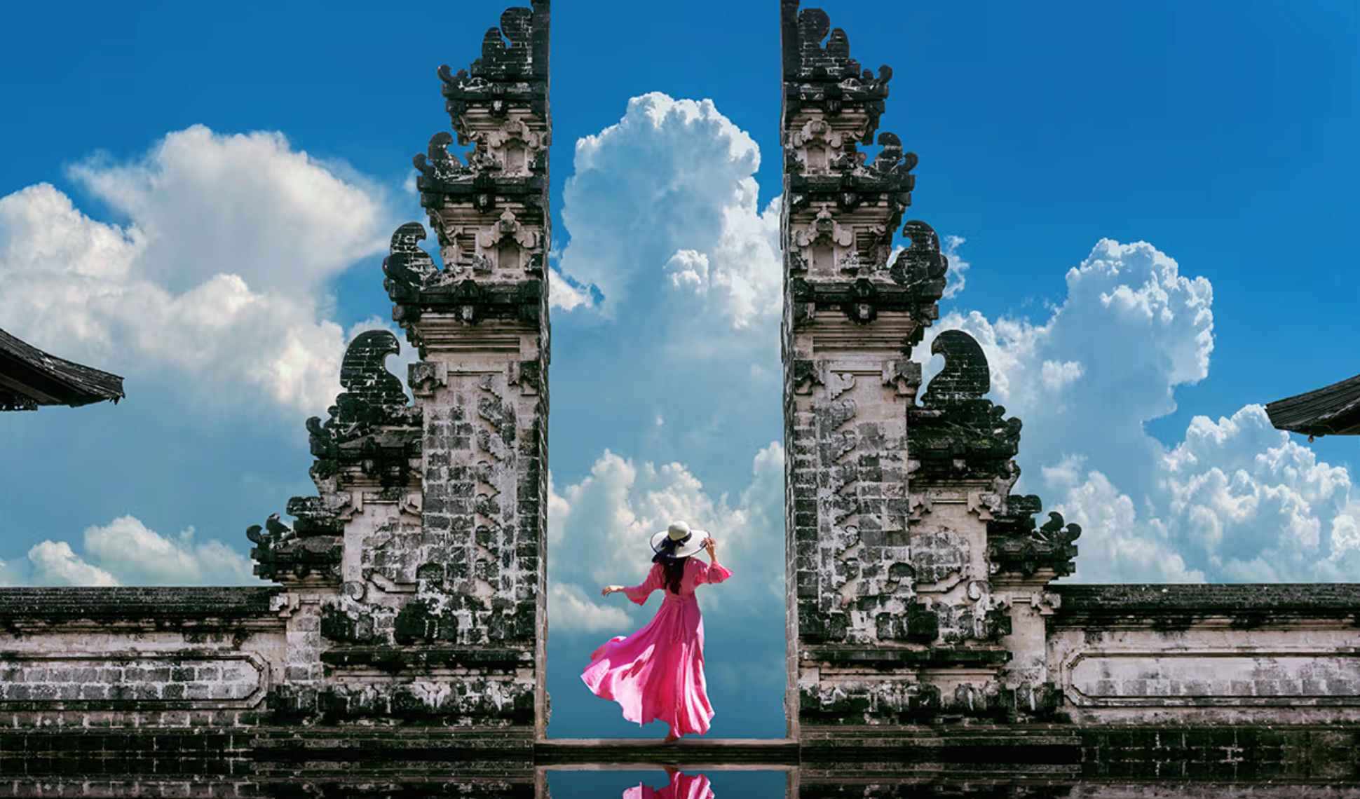 Lempuyang Temple Gateway to Heaven at sunrise