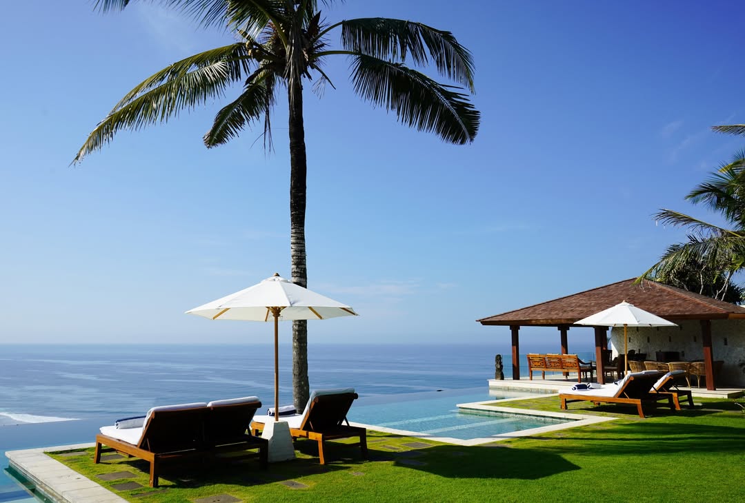 The Ungasan Clifftop Resort luxury villa with ocean views