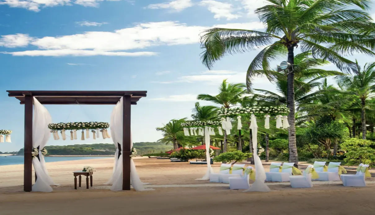 St Regis Bali Resort beachfront wedding ceremony