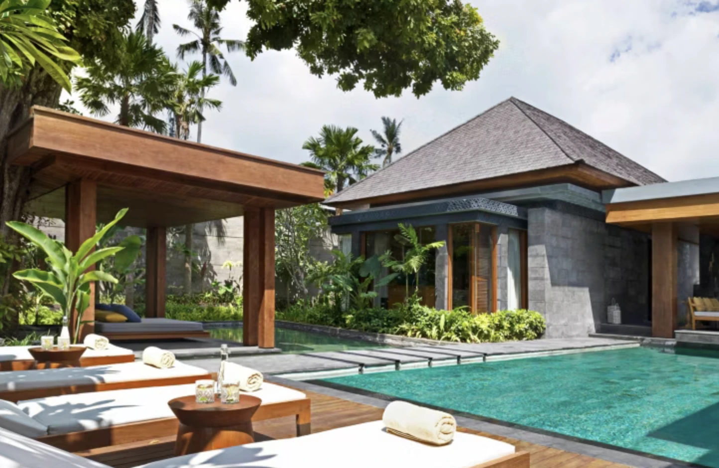 Hotel Indigo Bali Seminyak Beach family accommodation