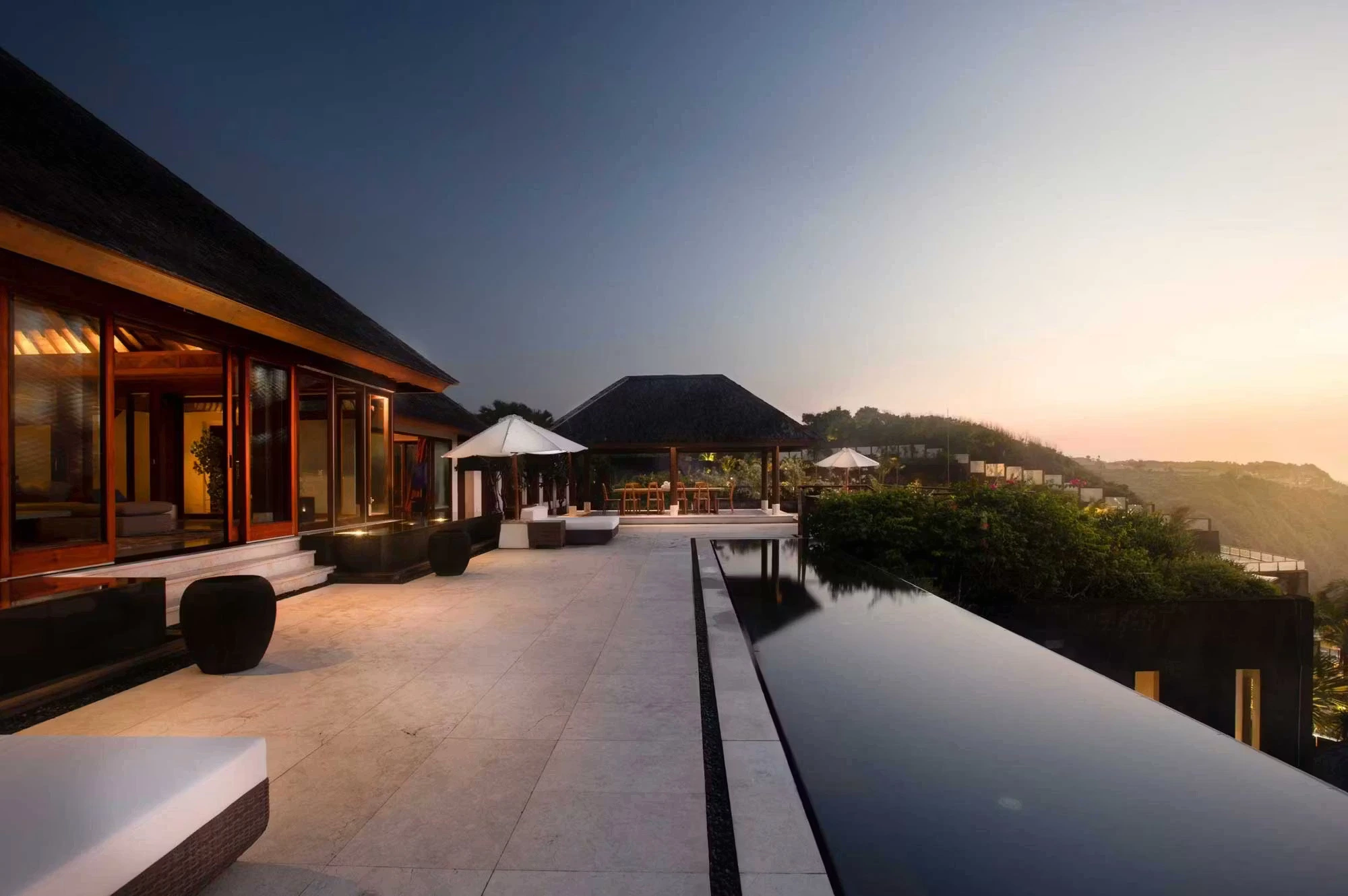 The edge Bali luxury cliffside villa
