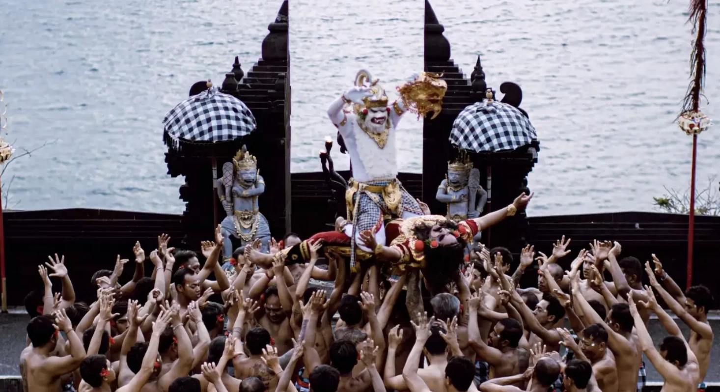 Fire dance finale at Uluwatu Temple Bali