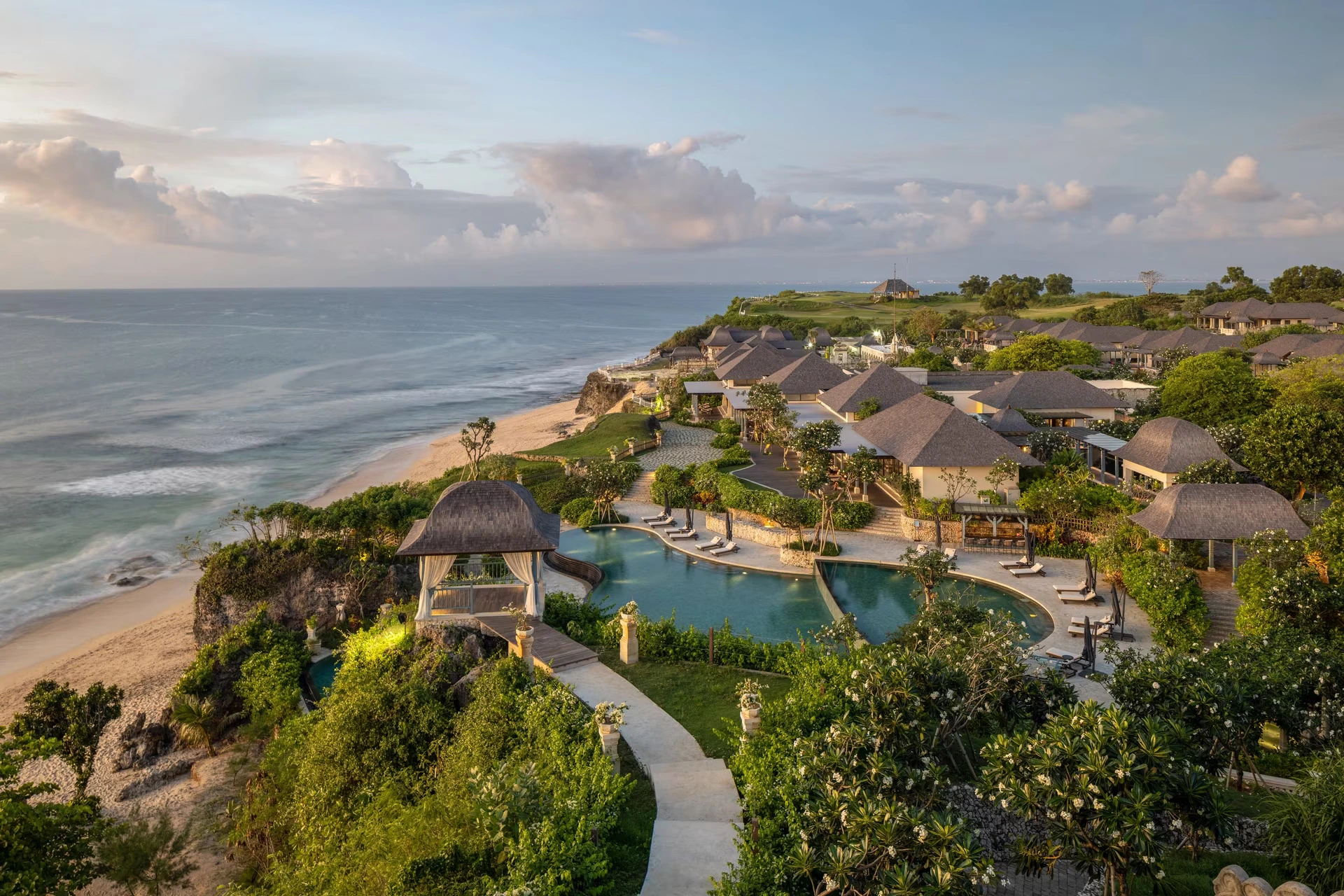 Jumeirah Bali luxury villa resort in Uluwatu
