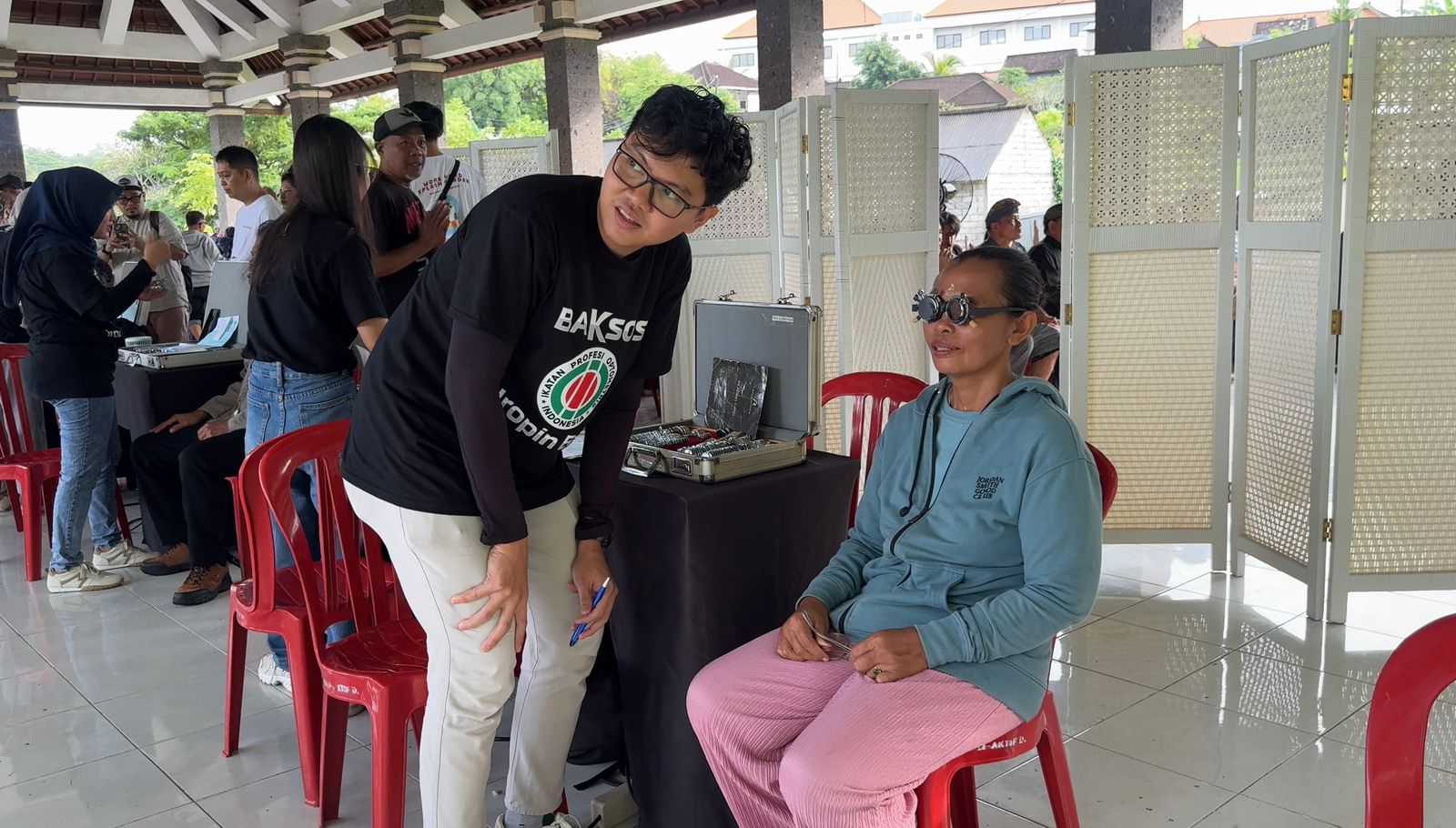 Vision for All in Jimbaran Brings Free Eye Screenings and Glasses to 1,000 Residents