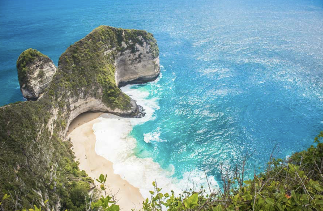 Diamond Beach Nusa Penida limestone cliffs and ocean view